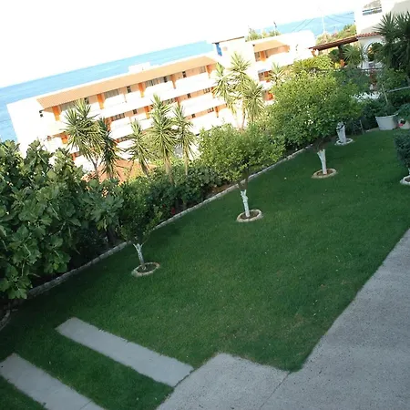 Makis & * Poros (Kefalonia)