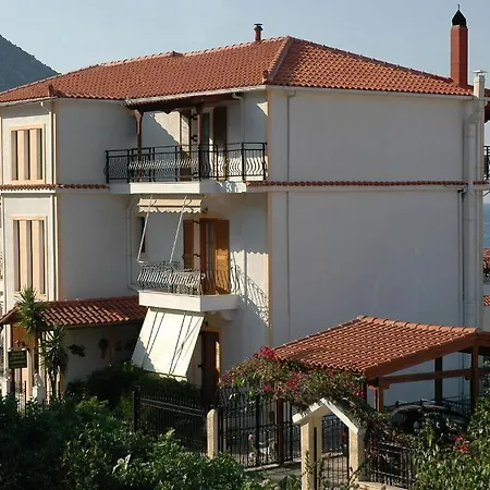 Apartment Makis & *