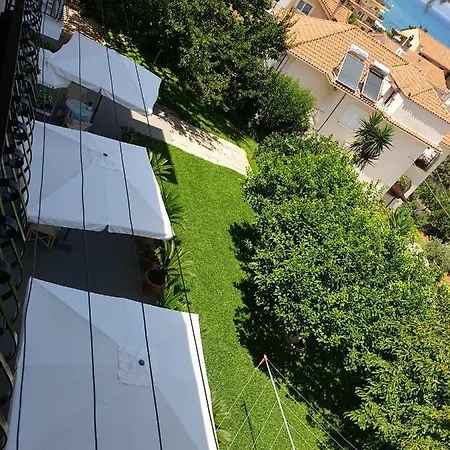 Makis & * Poros (Kefalonia)
